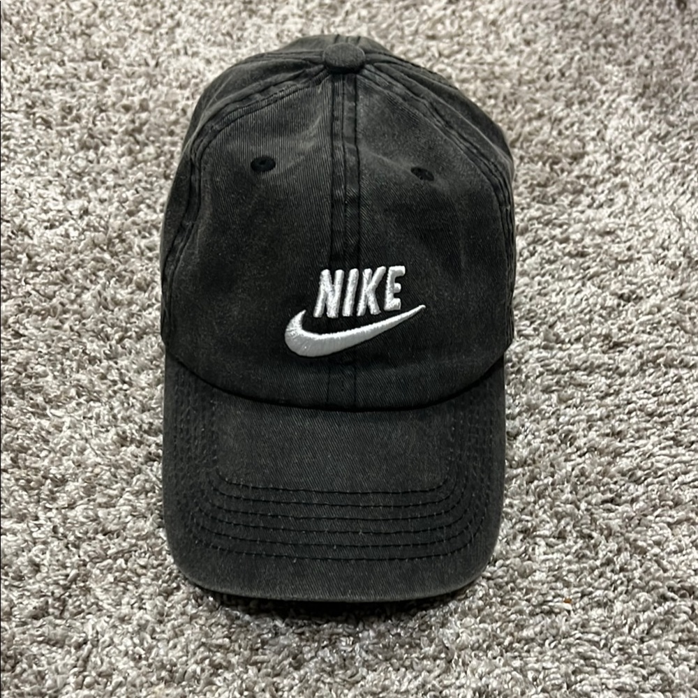 Nike Black Curved Brim Hat